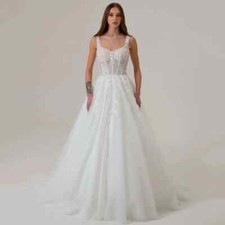 Elegant A-Line Wedding Dress Spaghetti Straps Backless Lace Applique Bridal Gown