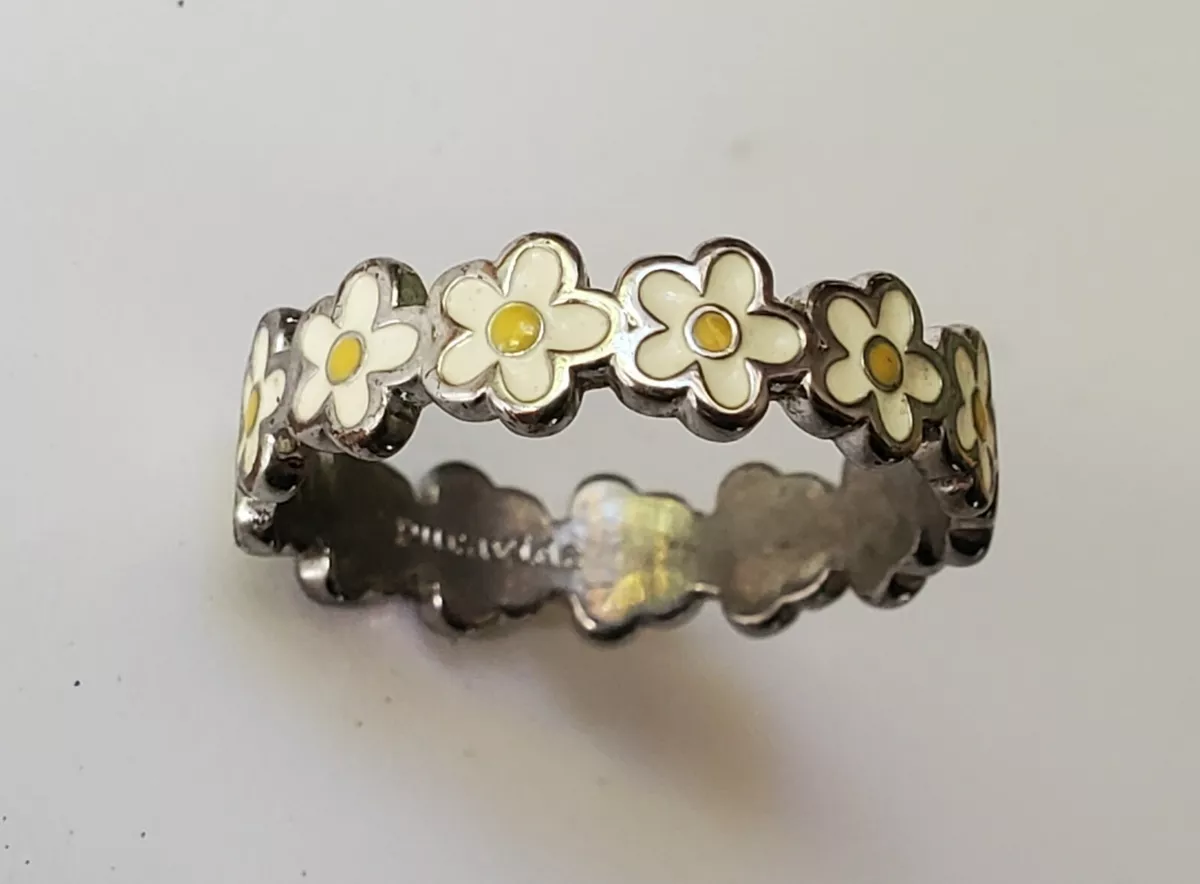 Pura 2024 vida daisy