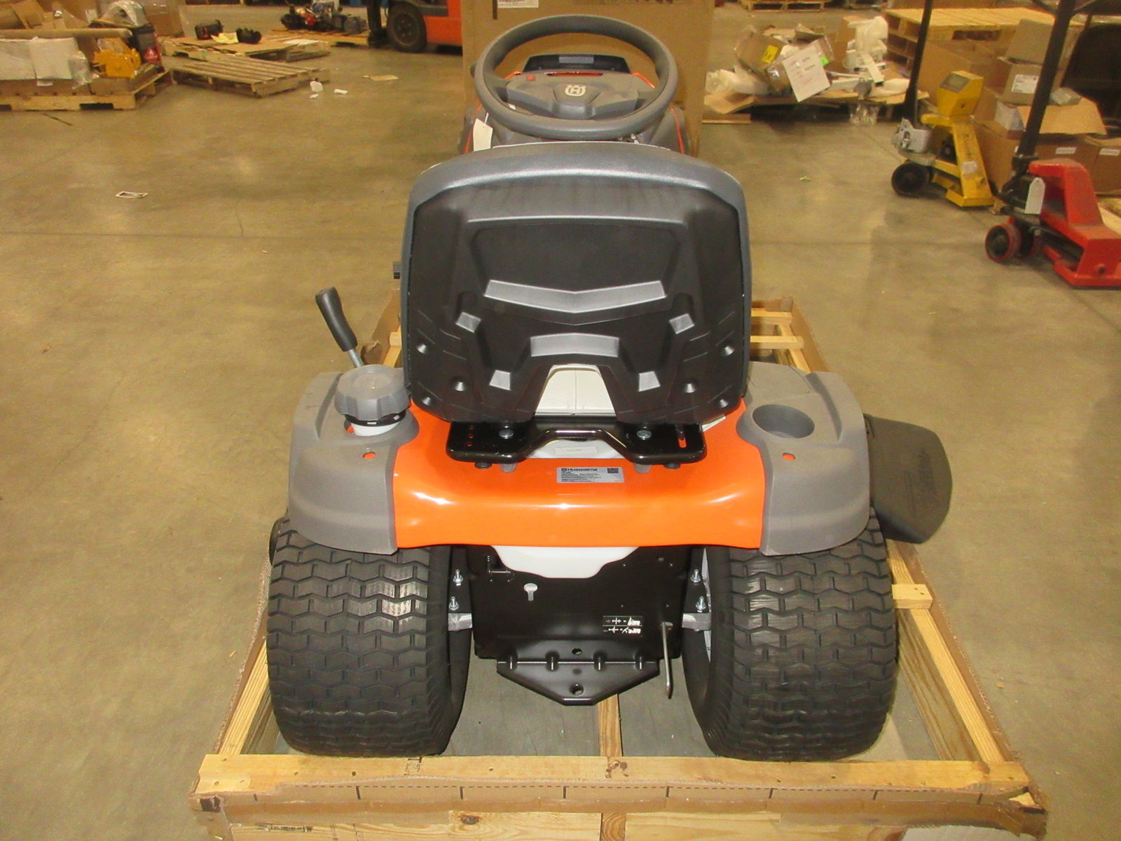 Husqvarna TS148X 24 Hp Briggs & Stratton Hydrostatic 48