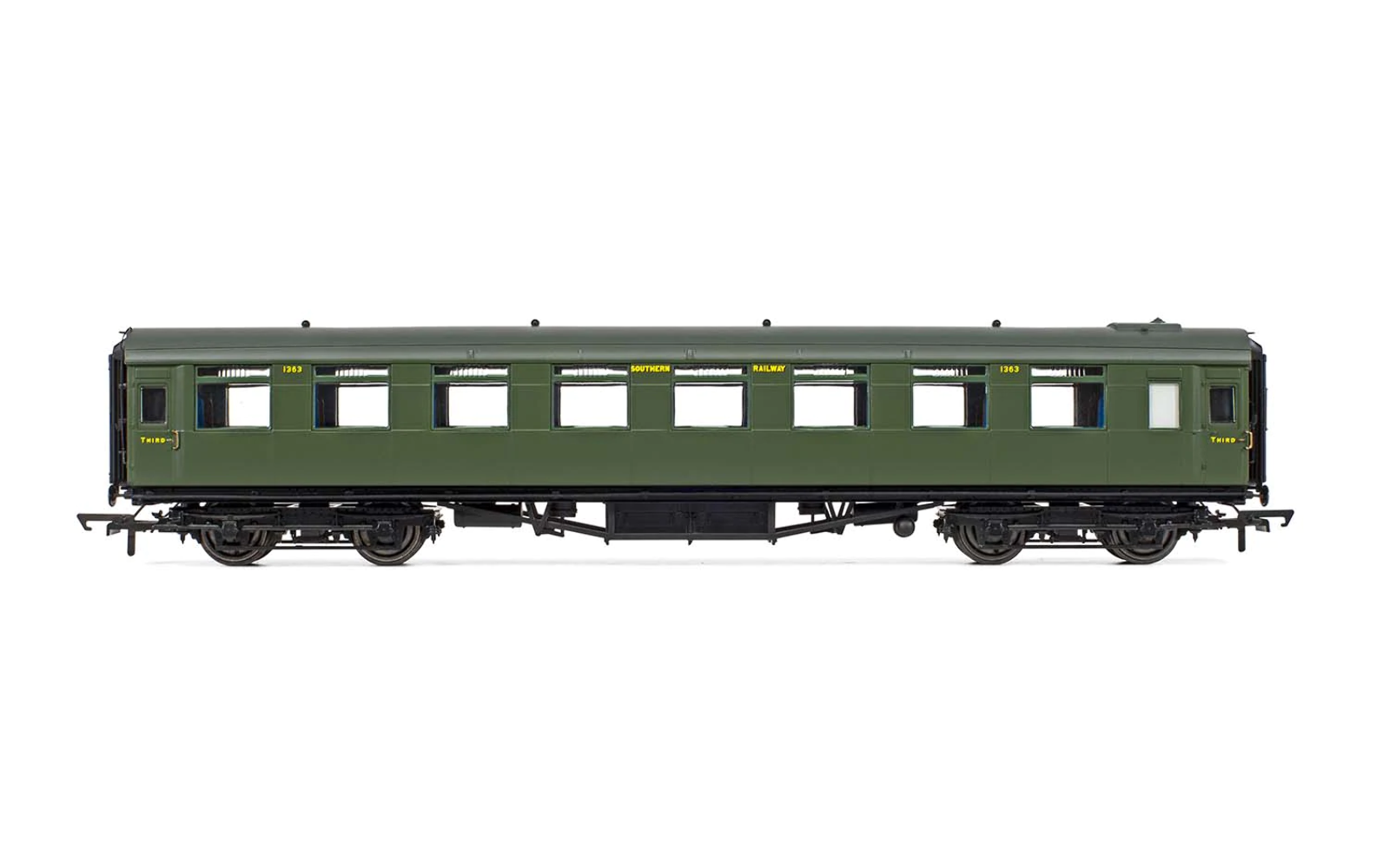Hornby R40030 OO Gauge SR, Maunsell Third Class Dining Saloon Coach, 1363-Era 3