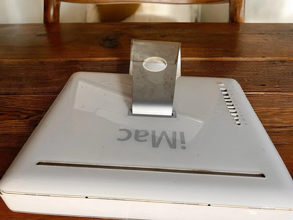 Apple iMac A1058 17" Desktop - M9248LL/A (August, 2004) Vintage Not Tested-As Is - Image 3 of 4