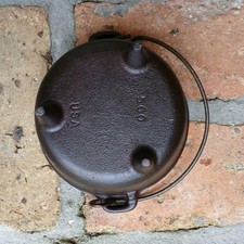lodge number 5 cast iron camp  oven,  no lid 