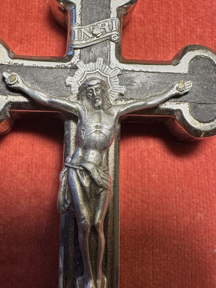 Antiguo crucifijo relicario alemán - compartimento de reliquia sellado + etiquetas de santo raro Foto 2 de 4