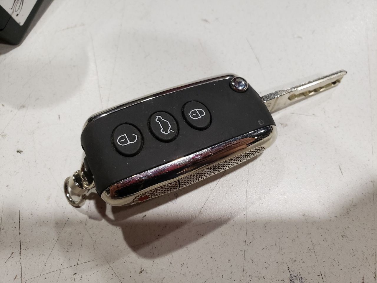 Bentley Flying Spur 2006 Ignition control module P/N 3D0905865F