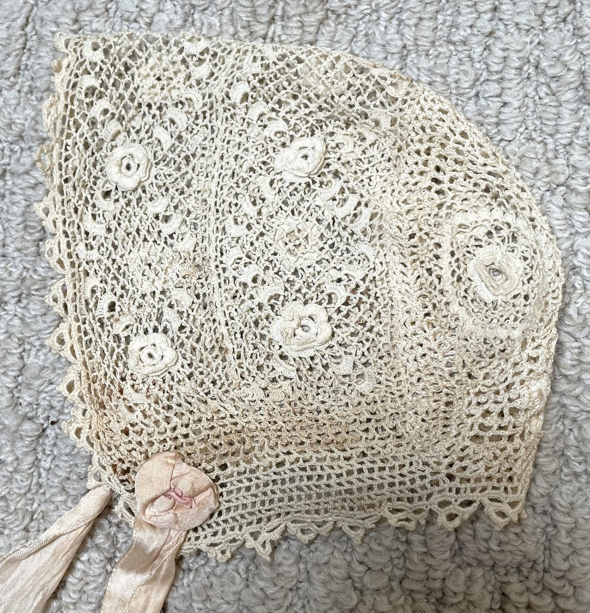 Antique Victorian Handmade Bobbin Lace Baby Bonnet Floral Ribbon Tie Doll View 2