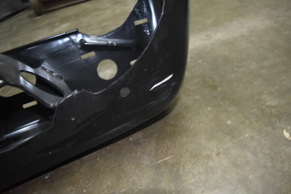 Parachoques trasero Ford Econoline 1992 2007 furgoneta escalonado negro sin orificios de sensor 92 07 Foto 3 de 4