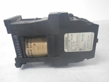 3TH8031-0B Siemens control relay 24vdc vde 0660 (Used and Tested)