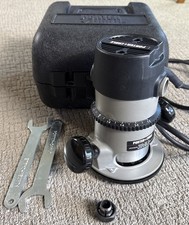 Porter Cable Router 690LR Heavy Duty w 1001-T2 Fixed Base w Case Wrenches Tested