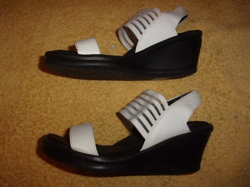 skechers memory foam wedge