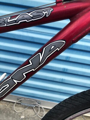 KONA MTB フレーム 16インチ Kona Blast Mountain Bike- 16” Frame - Rockshox- 26” Wheel