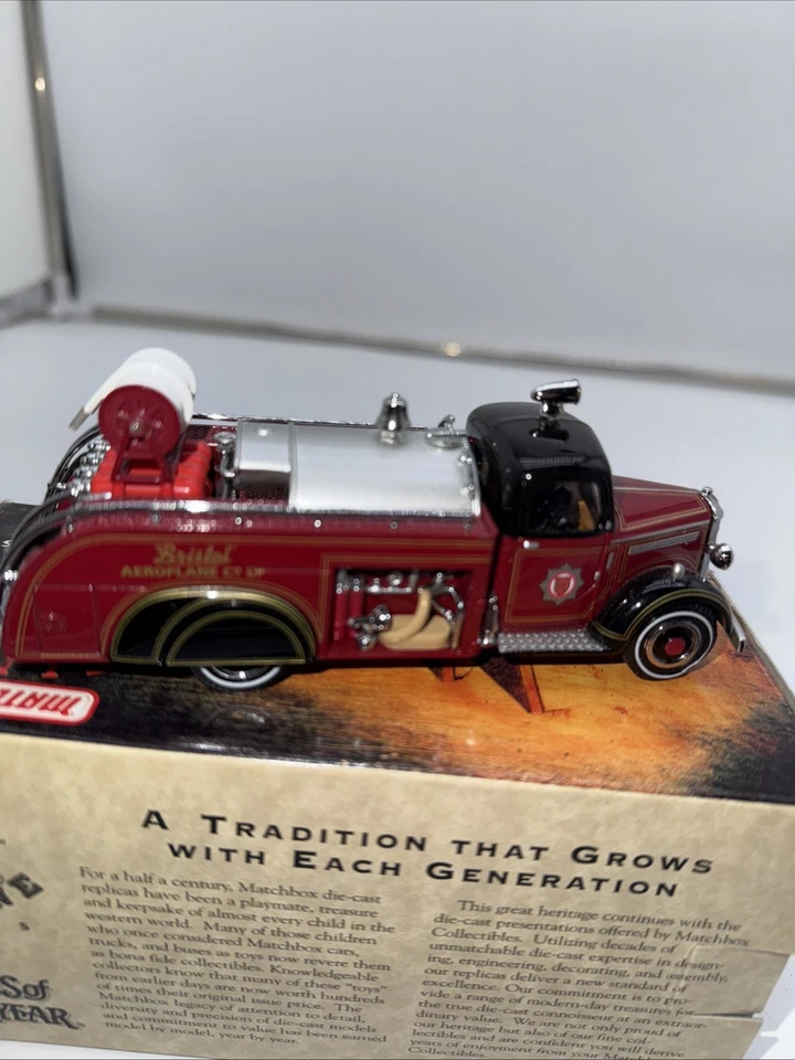 MATCHBOX MODELS OF YESTERYEAR 1939 BEDFORD AIRPORT CIVIL FIRE TRUCK YYM35191 - Image 4 of 4