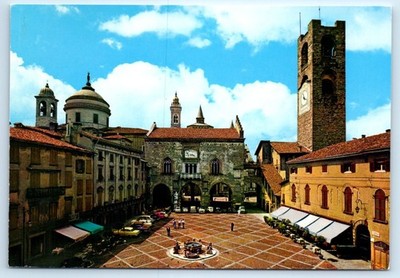Piazza Vecchia Fontana Contarini - Bergamo ITALY 4x6 Postcard
