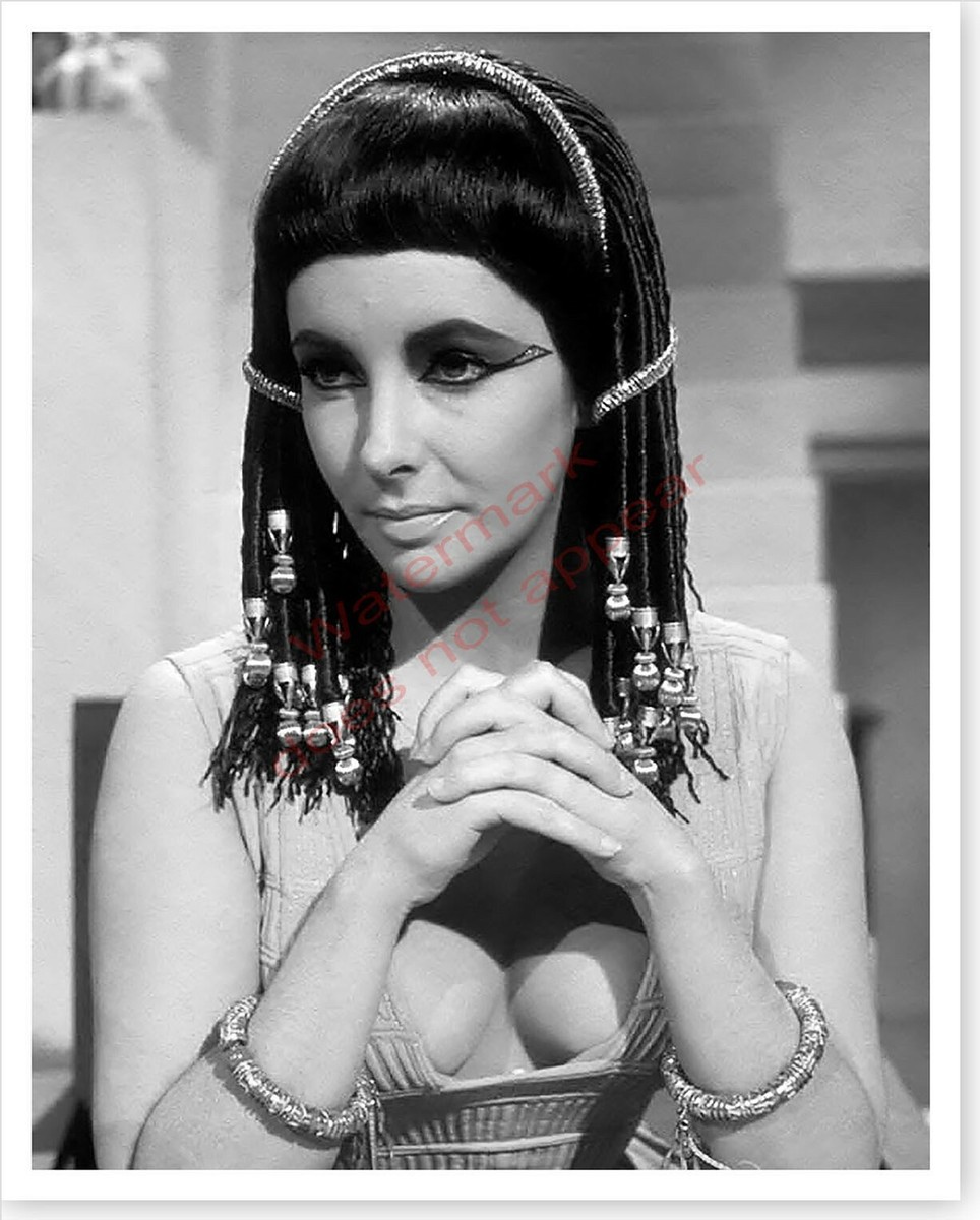 green emerald velvet dress Amazon.com: Elizabeth Taylor in a green dress Photo Print (8 x 10) : Sports  & Outdoors