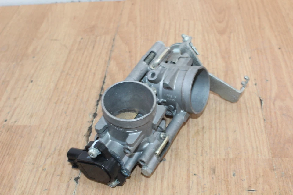 Yamaha Raider 1900 2009 carrocerías de acelerador con TPS Foto 2 de 4