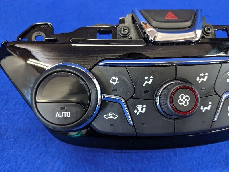 Chevrolet SS Caprice 2014-2017 sedán temperatura aire acondicionado panel de control térmico OEM Foto 3 de 4