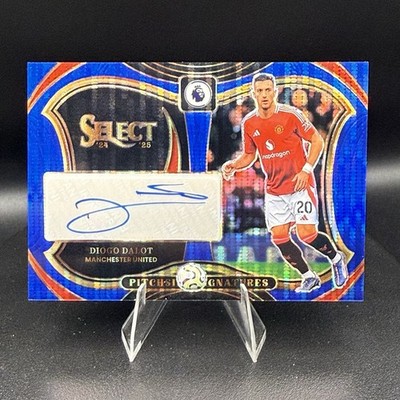 2022-23 Panini Select EPL Pitchside Signatures Blue Pulsar #PS-DDA Diogo Dalot