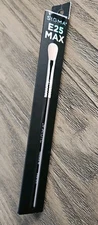 NEW IN BOX!  Sigma Beauty E25 Max Blending Makeup Brush
