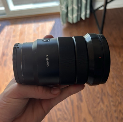 Sony 18-105mm f/4 Zoom Lens Black with Lens Cap