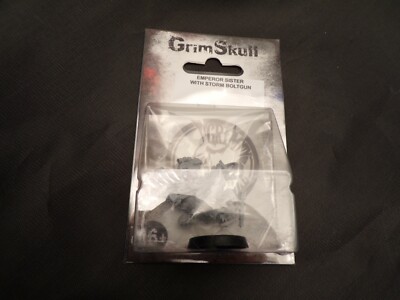 Grim Skull Emperor Sister with Storm Boltgun