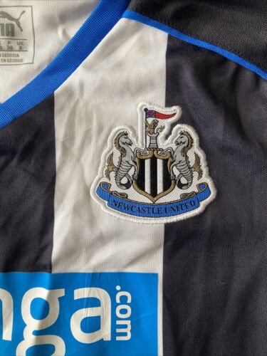 Puma Newcastle United 2015/2016 Home Football Soccer Jersey Shirt Size XS - Picture 2 of 16