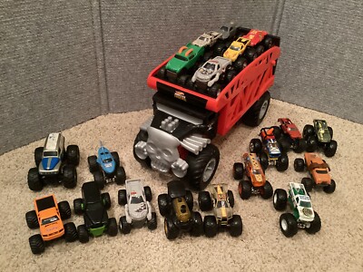 Hot Wheels Monster Mover BoneShaker Truck Transporter Hauler-19 Monster  Vehicles