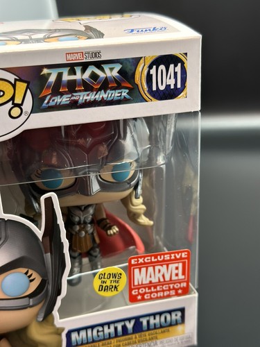Funko Pop! Mighty Thor #1041 GITD Thor Love & Thunder Marvel Collector Corps - Picture 8 of 16