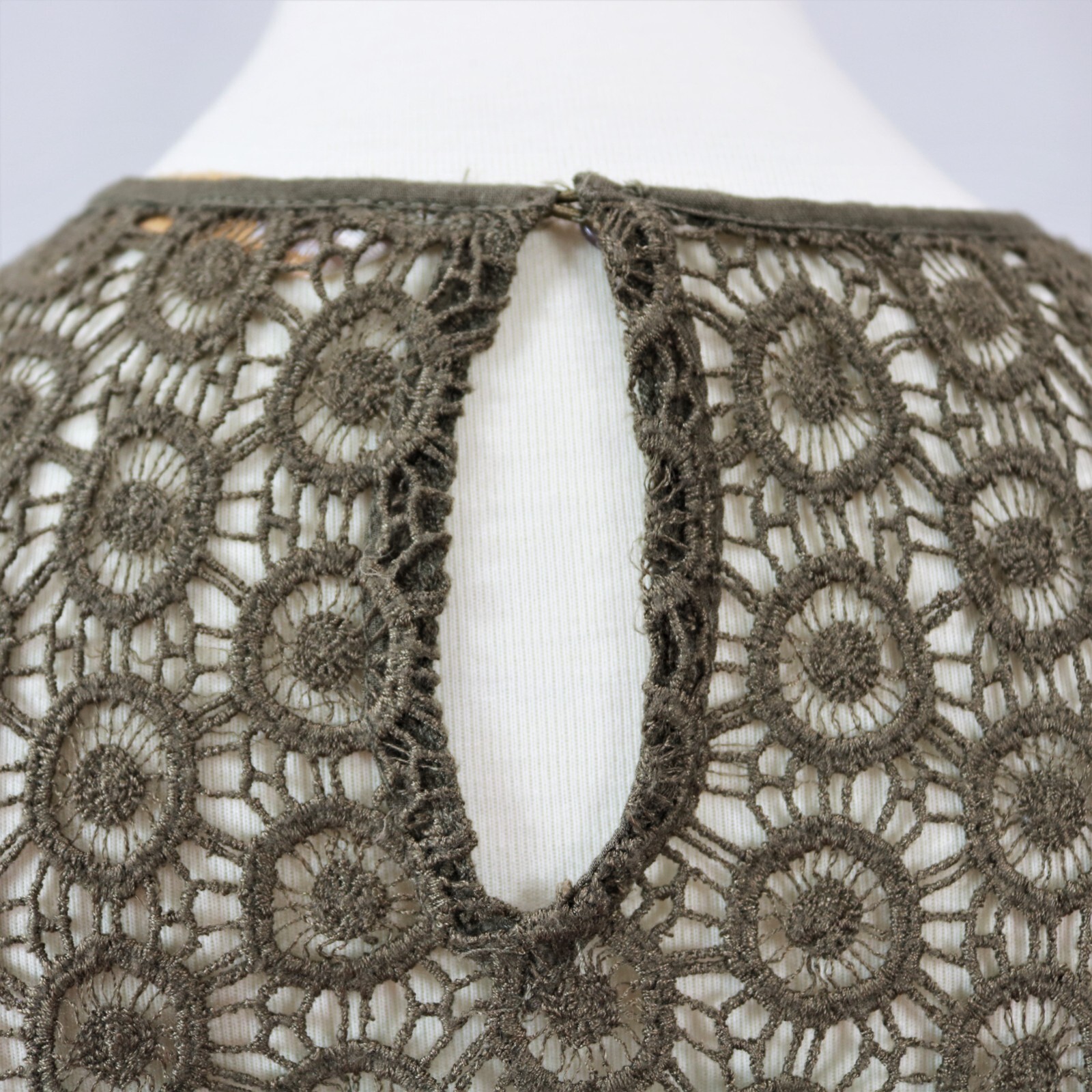 Zara Basic Olive Green Crochet Flutter Sleeve Lin… - image 11