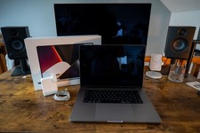 Apple MacBook Pro 16" (512GB SSD, M1 Pro, 16GB) Space Grey - APPLECARE+