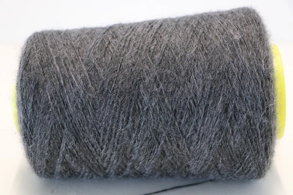 B06 (96€/kg) 250g SOFT ANGORA / KASCHMIR GRAU-ANTHRAZIT (7) Zwirn Wolle Strick - Bild 2 von 4