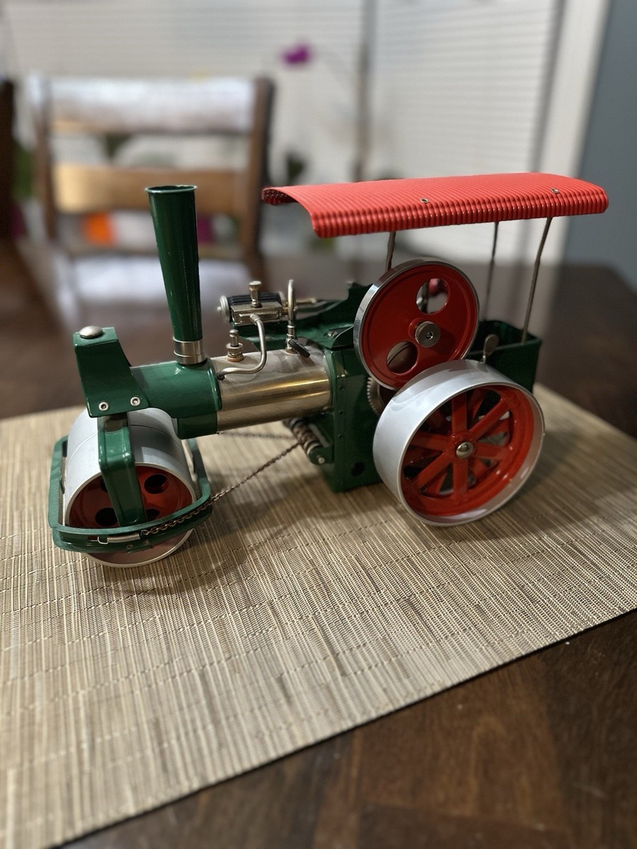 Wilesco Steam Engine D365 Vintage Collector Brand New Made In West