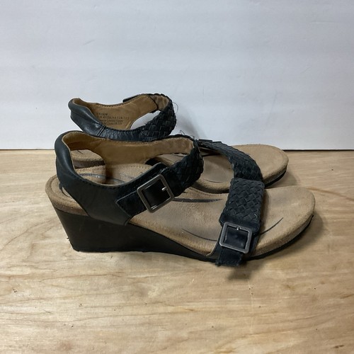 Womens 9-9.5 Aetrex Grace Wedge Sandals Black Leather Woven Straps Adjustable - Picture 2 of 11