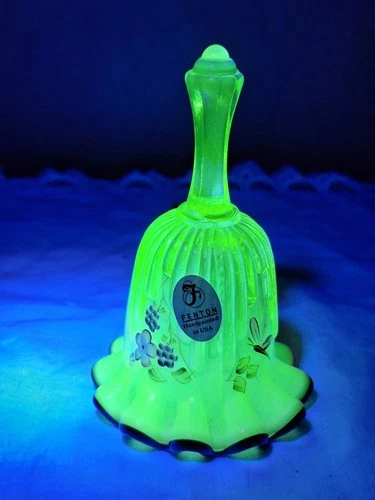 Fenton HandPainted Vaseline Glass Opalescent Black Crest Cabinet Bell