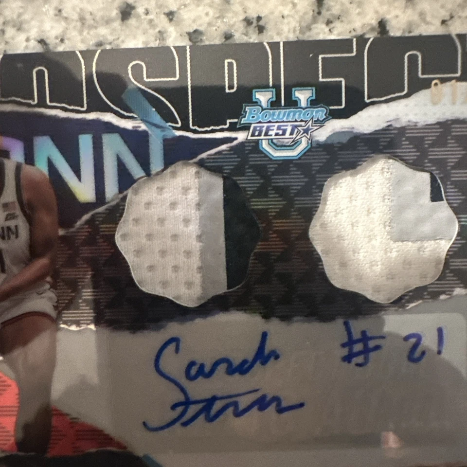 2024-25 Bowman Best Sarah Strong Prospect Player Worn Tri Patch Jersey Auto /10  - Image 3 of 4