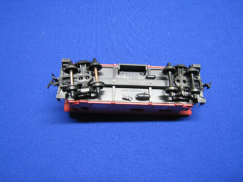 HO Scale Tyco Penn Central Caboose - Freight Train - Picture 4 of 4