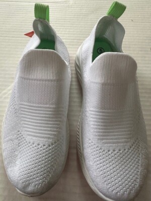 US Sports Shoe Girl's white slip on comfort shoes sneakers size 5 M  NWOB