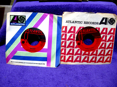 Aretha Franklin 45 x 2 - RESPECT & CHAIN of FOOLS - w/ Atlantic