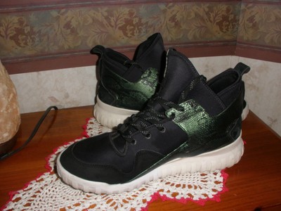 emerald green sneakers