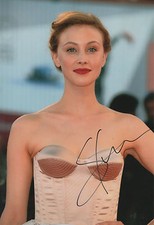Sarah Gadon Autogramm signed 20x30 cm Bild