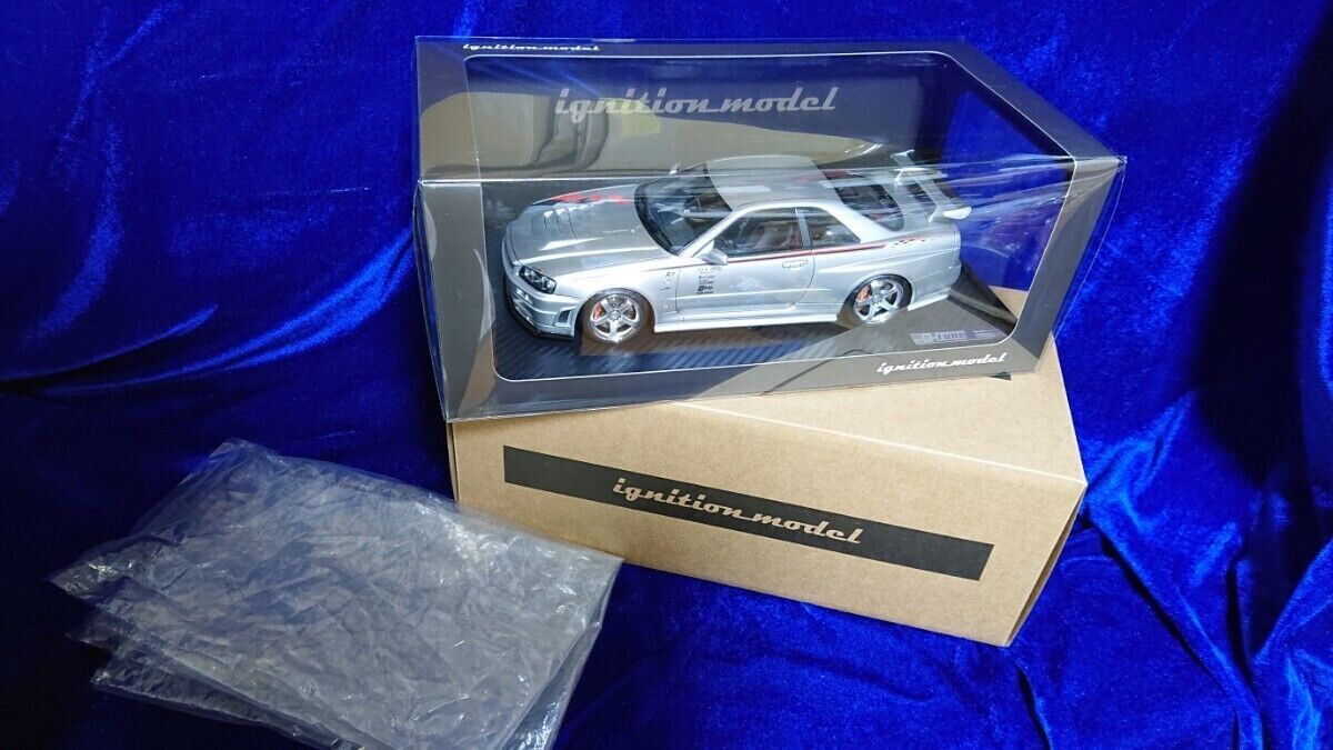 1/18 Nissan Skyline Gt-R R34 Nismo R-Tune Silver Ignition 1/18 Nissan Skyline Gt-R R34 Nismo R-Tune Silver Ignition