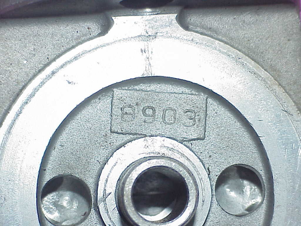 Barnes Aluminum 90° Oil Filter Adapter 8903 SB Chevy Sprint Car Shaver