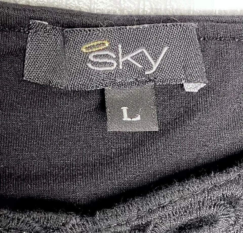 Vestido de Cóctel SKY Negro Crochet Encaje Campana Manga Acampanada Hombro Descubierto LBD GRANDE Foto 4 de 4