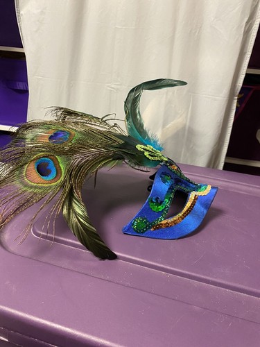 Peacock Feather Masquerade Mask - Picture 5 of 9