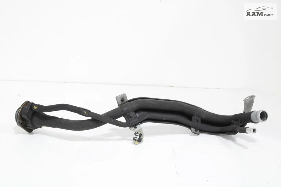 KIA FORTE 2019-2021 2,0 L L L4 tanque de combustible llenado cuello tubo OEM Foto 2 de 4