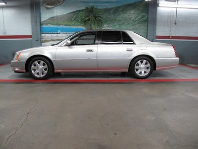 2007 Cadillac DTS Base