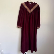 Vintage Vanity Fair Velour Robe Burgundy Embroidered Caftan Gown Long Sleeve L