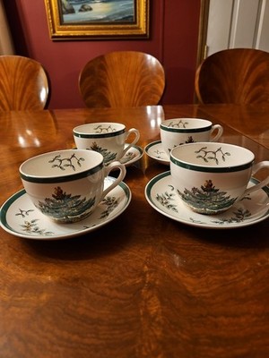 Vintage Spode Christmas Tree Tea Cups And Saucers Set Of 6 England S3324