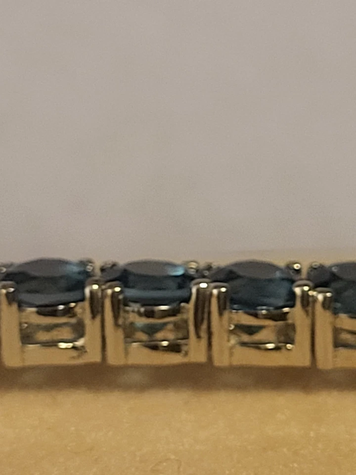 Preciosa Pulsera Ajustable Tenis Topacio Azul Londres, SS925, NUEVA EN PAQUETE Foto 3 de 4