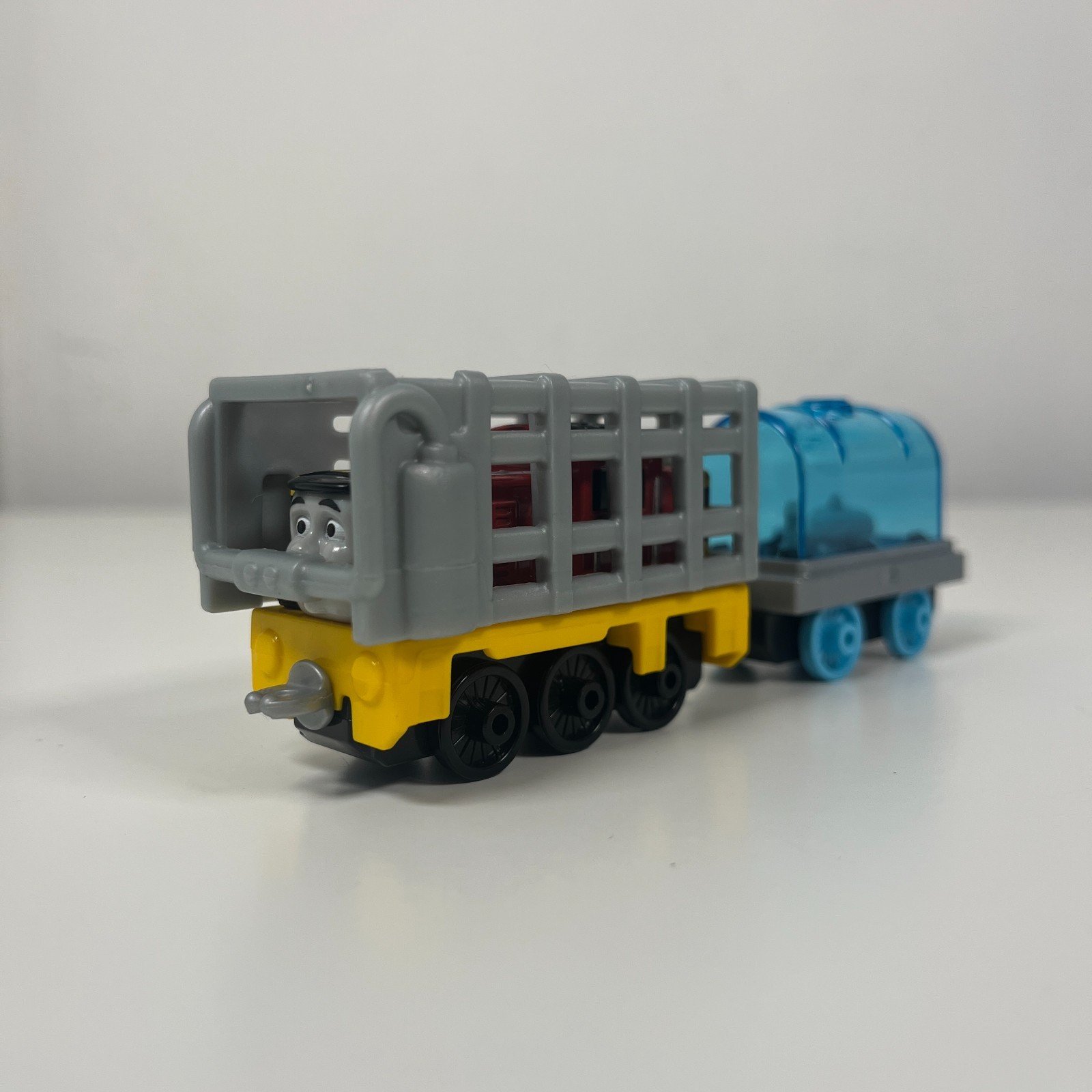 Talking Fisher-Price Thomas & Friends Adventures SHARK ESCAPE SALTY Metal Engine