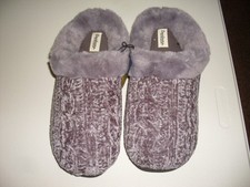 Womens Dearfoams cozy comfort gel infused memory foam slippers size Medium NEW