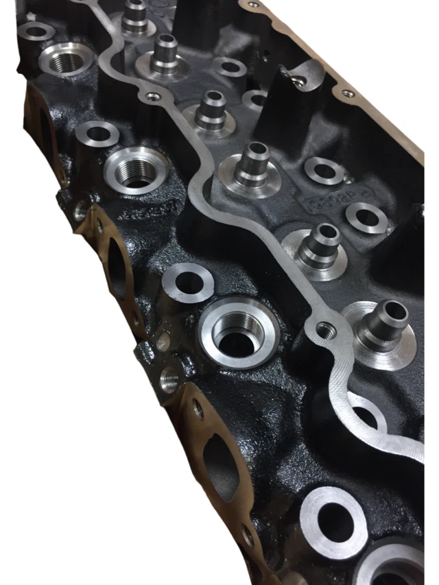 Culata de motor original GM 12523500 CANTIDAD 1 Foto 3 de 4